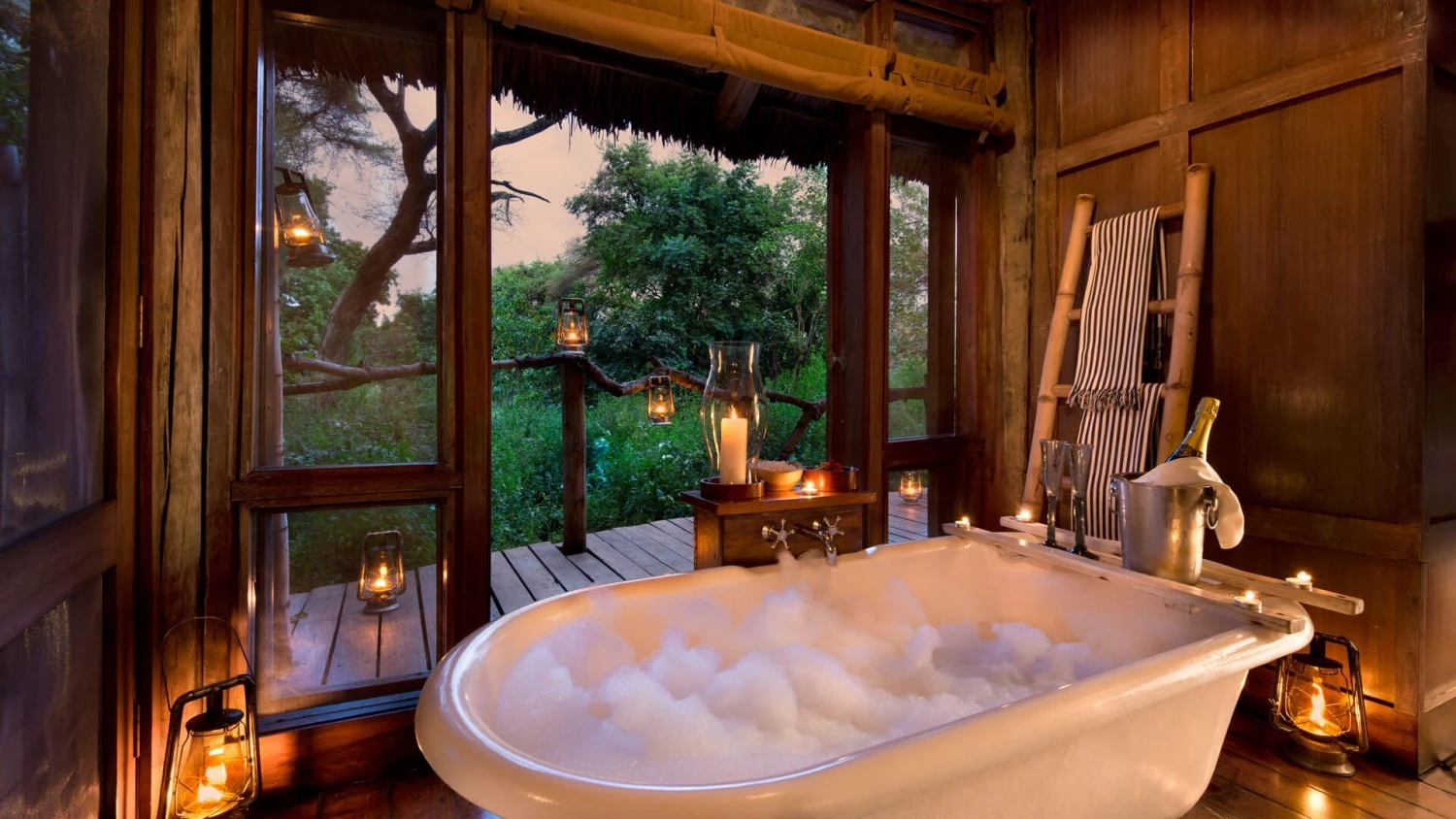 Badkamer Winkel -Badkamer Winkel Lake Manyara Tree Lodge Bathtub